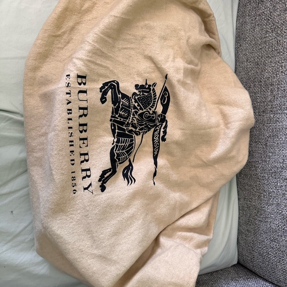 Burberry Shoulder Bag - Picture 9 of 9